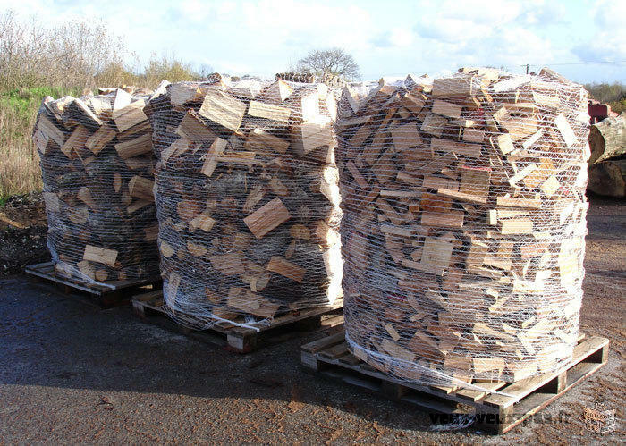 supply of firewood to 12 € stress