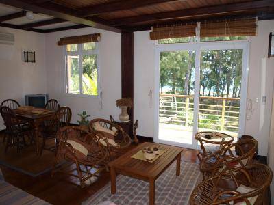 To rent a charming flat at Flic en Flac , in Mauritius island