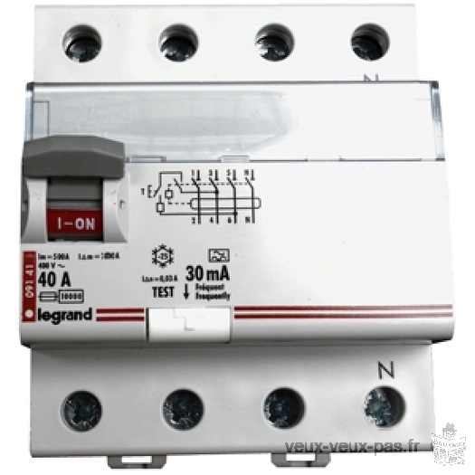 Disjoncteur Interrupteur différentiel tétrapolaire LEGRAND 4 poles 40A 400V 30mA