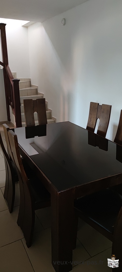 Ensemble meuble table 6 chaises/buffet et un meuble télé