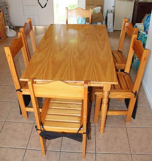 Meuble living+ sa table et ses 6 chaises