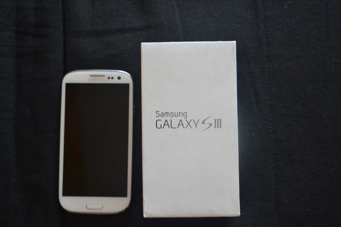 Samsung galaxy S3 32Go Quasi neuf 475€
