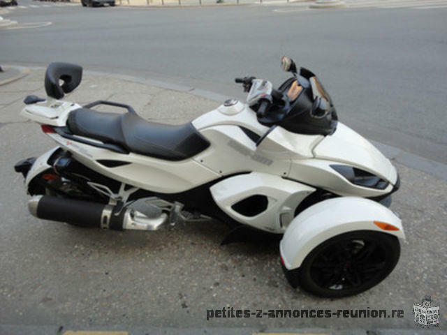 Superbe Can Am Spyder 1000 se5 white edition