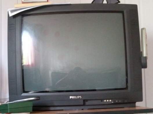 Télévision philips 72 cm