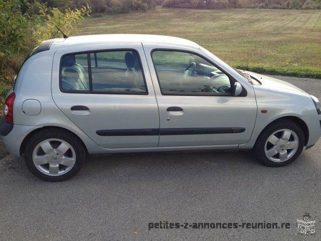 Vends Renault Clio 2 1.5 dci 80 5pAnnée : 2000 km : 15900
