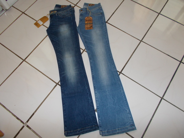 pantalons jeans/t-shirts Kaporal neufs taille 38/M