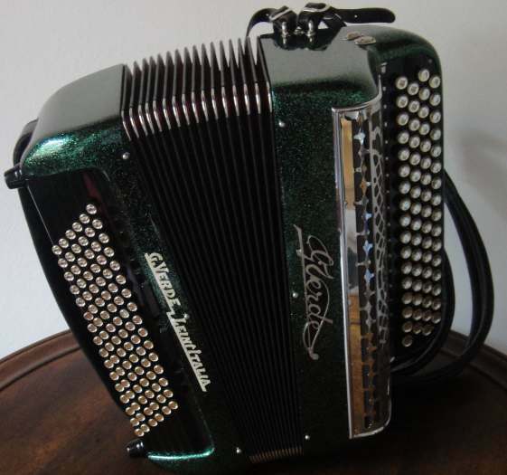 vend accordéon chromatique marque Verde annee fin 2011