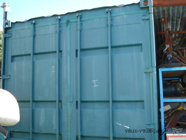 vends containers