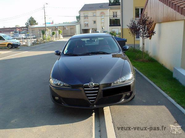 Alfa romeo 147 JTD 150 distinctive