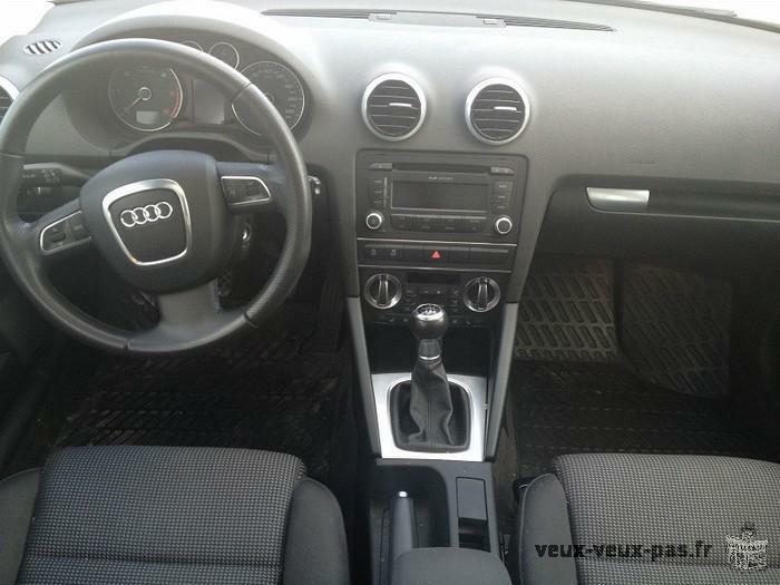 Audi A3 II (2) SPORTBACK 1.9 TDI 105 DPF AMBITION S TRONIC Année :	 2007