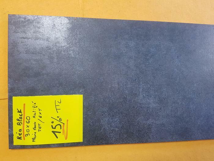 Carrelage 30x60 gris anthracite rectifié 13e/ Vendu Ailleurs 24,95e