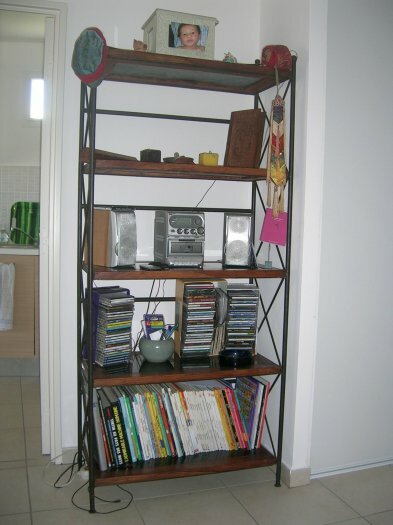 ETAGERE