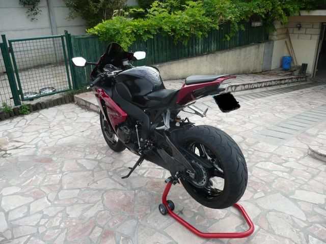 Honda cbr 1000 rr fire blade 38000 kms année 2007