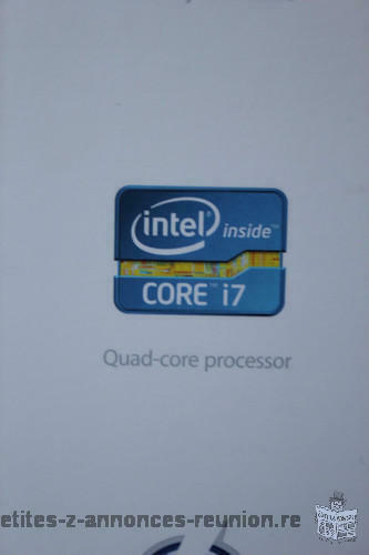 MacBook Pro 17 pouces Intel Core i7 quadricœur à 2,4 GHz