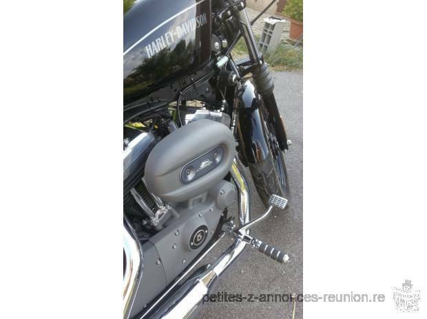 Moto HARLEY DAVIDSON Sportster Nightster 1200