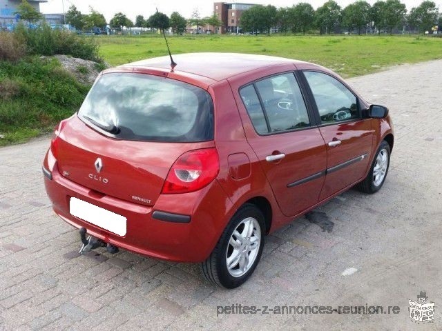 RENAULT Clio III 5 Portes 1.5 dCi