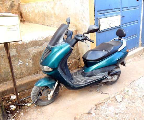 Vends scooter peugeot