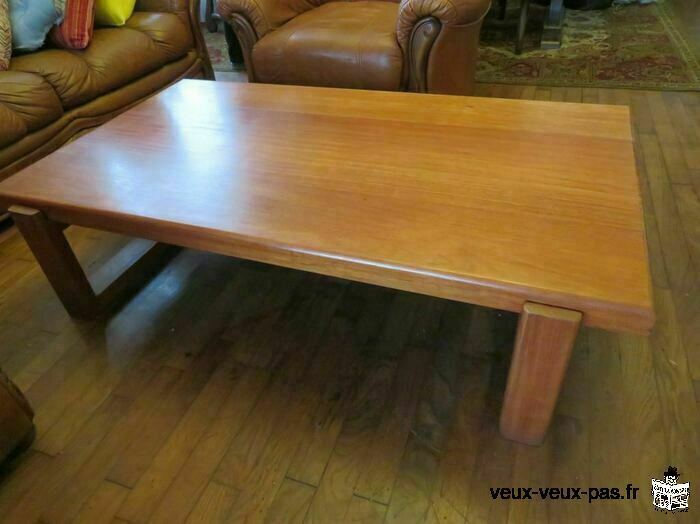 Vends une table basse de salon en bois massif exotique