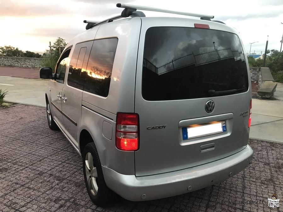 Volkswagen caddy 2.0l tdi 110 ch 4 roues motrices